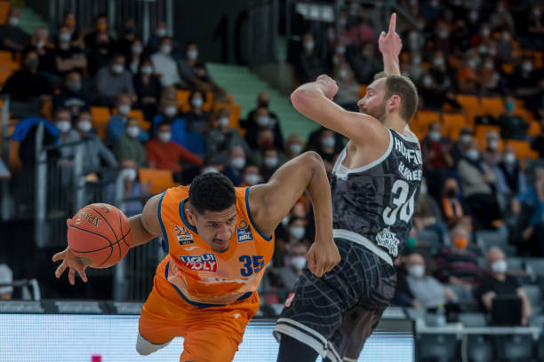 韦伯三世加 韦伯三世加