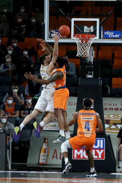 季中通过更 季中通过更