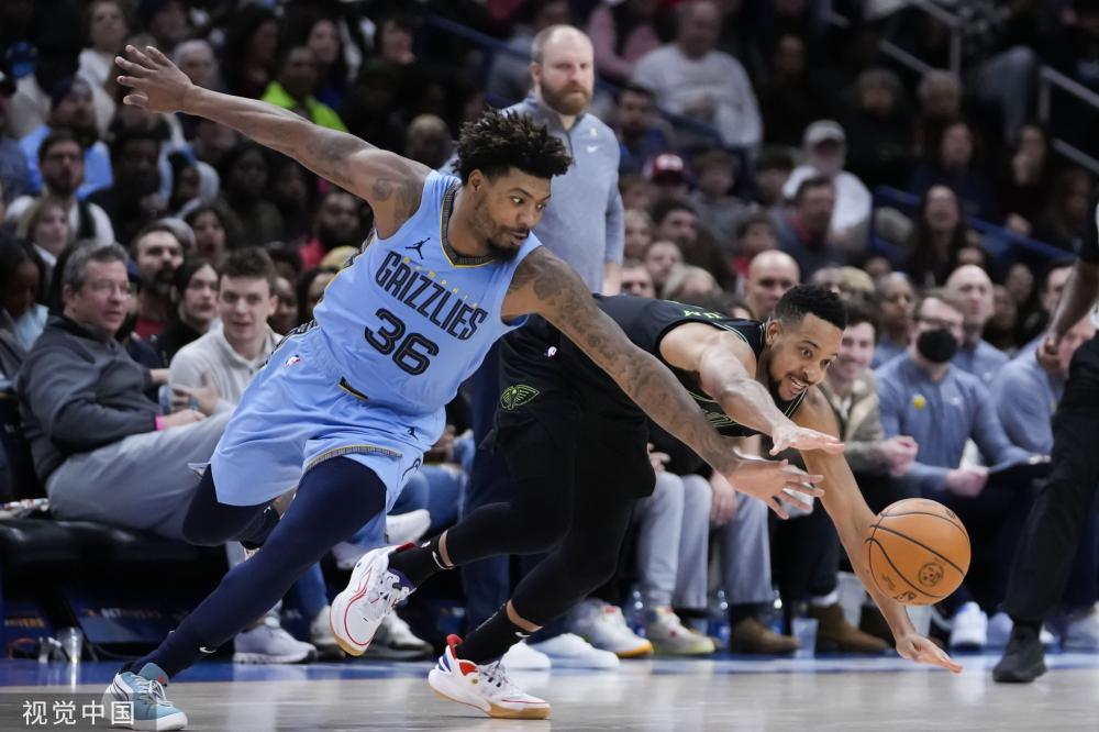 尤其是当他 尤其是当他